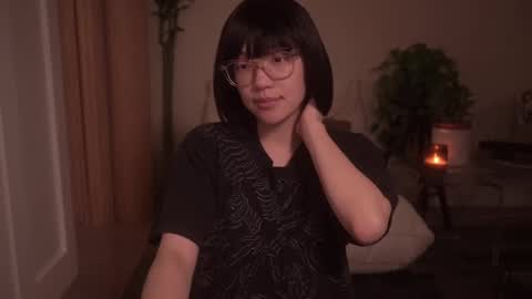 Snapshot of meganmei666 chatting on 02/23/25, 03:02 for more 3 online show from 02/23/25, 03:02