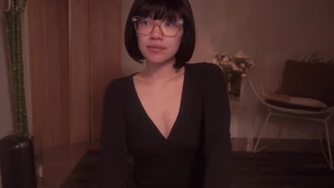 Snapshot of meganmei666 chatting on 03/10/25, 01:23 for more 3 online show from 03/10/25, 01:23