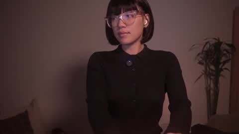 Snapshot of meganmei666 chatting on 09/18/25, 02:02 for more 3 online show from 09/18/25, 02:02