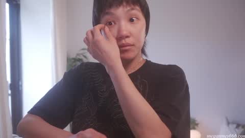 Snapshot of meganmei666 chatting on 05/11/26, 06:05 for more 3 online show from 05/11/26, 06:05