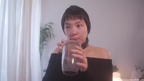 Snapshot of meganmei666 chatting on 05/15/26, 06:26 for more 3 online show from 05/15/26, 06:26