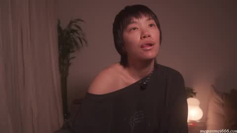 Snapshot of meganmei666 chatting on 05/28/26, 01:47 for more 3 online show from 05/28/26, 01:47