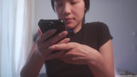 Snapshot of meganmei666 chatting on 05/29/26, 05:55 for more 3 online show from 05/29/26, 05:55