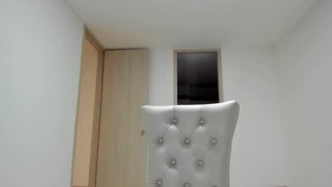 meganmir1 online show from 11/01/25, 04:14