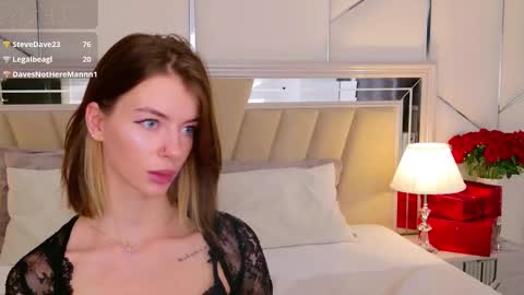 Snapshot of meganmouriss chatting on 12/05/25, 05:53 Megan online show from 12/05/25, 05:53