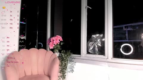 Mara online show from 12/27/24, 10:23