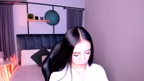 Snapshot of megann_blaze chatting on 07/02/26, 04:24 Megan online show from 07/02/26, 04:24