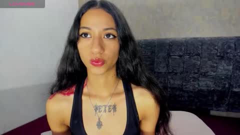      online show from 11/24/25, 08:41