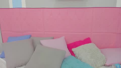 Snapshot of meganqueen2 chatting on 01/23/25, 04:59 Megan Queen online show from 01/23/25, 04:59