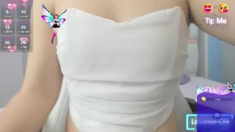 Snapshot of meganqueen2 chatting on 12/20/25, 11:50 Megan Queen online show from 12/20/25, 11:50