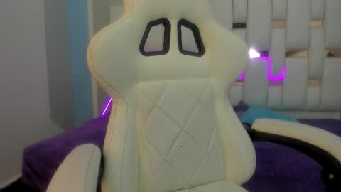 Snapshot of meganqueen2 chatting on 02/06/26, 12:19 Megan Queen online show from 02/06/26, 12:19