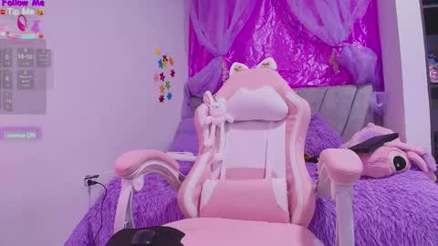 Snapshot of meganrouss7 chatting on 11/13/25, 11:09 Megan online show from 11/13/25, 11:09