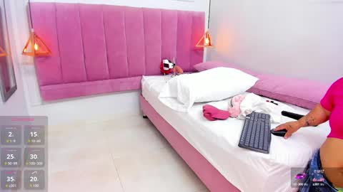 Megan  online show from 10/13/25, 07:14