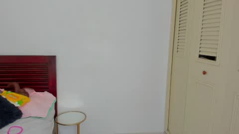 Snapshot of megansweetcome chatting on 05/17/26, 06:59 megansweetcome online show from 05/17/26, 06:59