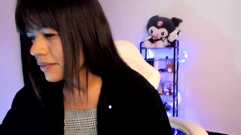 Snapshot of meganthompsonn chatting on 02/25/26, 07:18 Megan online show from 02/25/26, 07:18