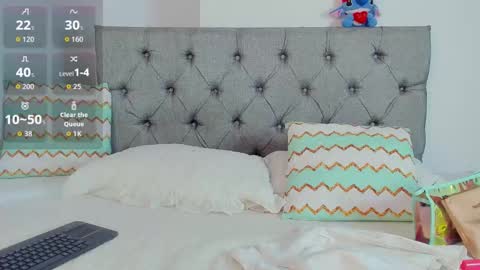 megansammy online show from 11/23/25, 03:12