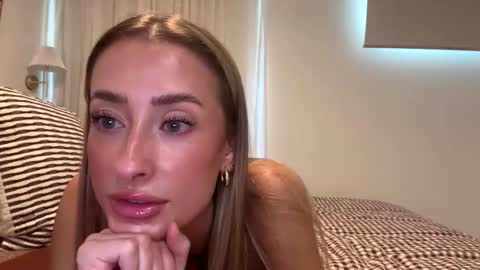 Snapshot of megatease chatting on 03/07/26, 02:41 megatease online show from 03/07/26, 02:41