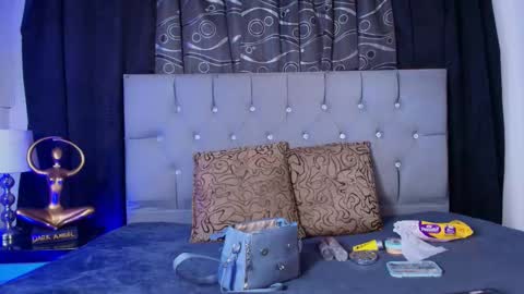 meggan online show from 11/12/25, 04:35