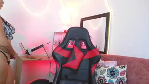 Snapshot of meggan_greey chatting on 07/06/26, 11:29 Your best slave online show from 07/06/26, 11:29