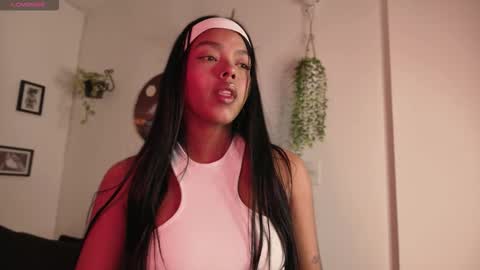 Snapshot of meggancarter chatting on 02/02/26, 12:09 online show from 02/02/26, 12:09