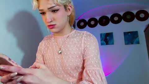 meghan_devil_ online show from 02/15/26, 07:51