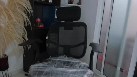 Meghan  online show from 12/04/24, 03:32