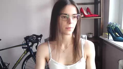 Snapshot of megi_erotic chatting on 02/12/26, 02:23 Megi online show from 02/12/26, 02:23