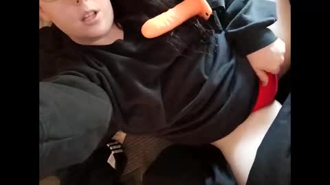 Megs online show from 04/17/26, 03:37