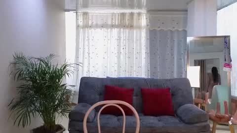 Mei online show from 03/07/25, 07:49