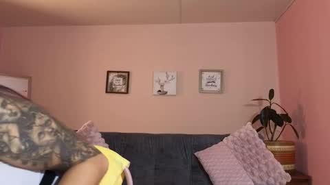 Mei online show from 10/04/25, 11:19