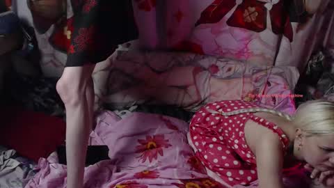 Snapshot of meidiandyuta chatting on 12/03/24, 12:24 Yuta and Meidi online show from 12/03/24, 12:24