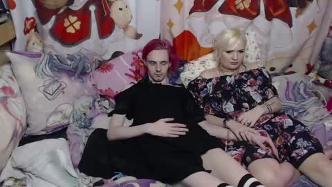 Snapshot of meidiandyuta chatting on 01/13/25, 03:58 Yuta and Meidi online show from 01/13/25, 03:58