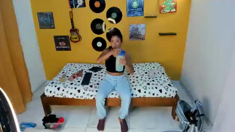 MEIS online show from 06/23/26, 01:58