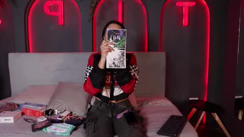 Snapshot of mekari_doll chatting on 10/22/25, 06:18 Mekari . online show from 10/22/25, 06:18