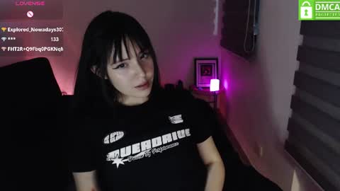 Snapshot of meko_hzu chatting on 06/11/26, 02:11 WETWATERMELL online show from 06/11/26, 02:11