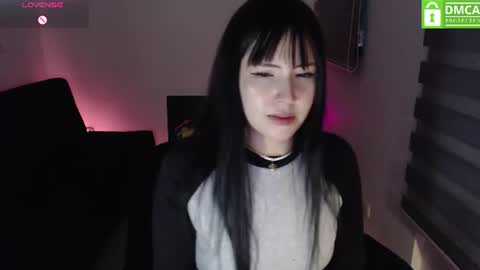 Snapshot of meko_hzu chatting on 06/12/26, 12:42 WETWATERMELL online show from 06/12/26, 12:42