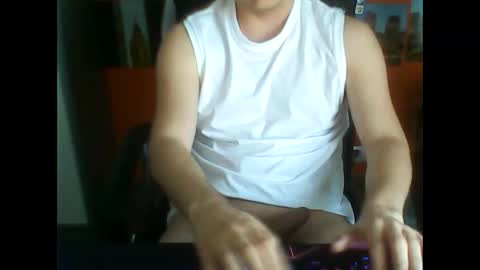 Snapshot of meks5544 chatting on 05/01/26, 05:06 meks5544 online show from 05/01/26, 05:06
