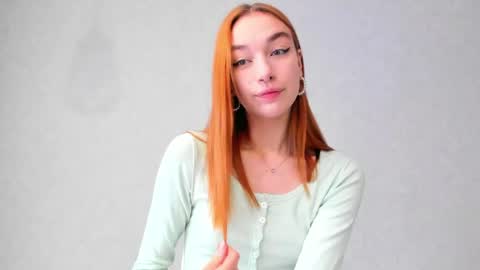 Snapshot of mel__lisa chatting on 05/06/26, 12:52 mel__lisa online show from 05/06/26, 12:52