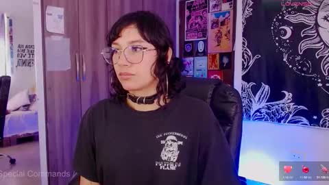 Melissa  -  -  Please help me to reach 100 thumbs up online show from 09/09/25, 03:33