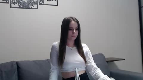 Snapshot of meladams chatting on 03/01/25, 08:21 meladams online show from 03/01/25, 08:21