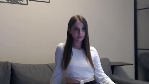 Snapshot of meladams chatting on 09/21/25, 07:59 meladams online show from 09/21/25, 07:59