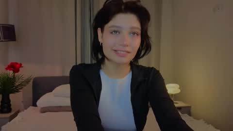 mel online show from 03/05/25, 09:48