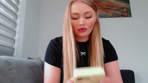 Melania online show from 05/09/26, 11:37