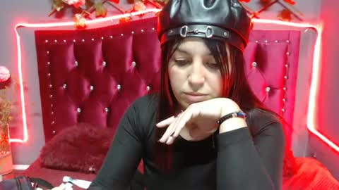 melani_cute01 online show from 02/09/25, 04:46