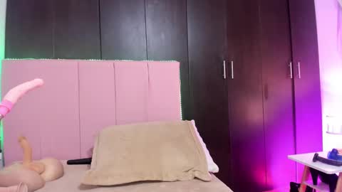 MELANI - online show from 12/14/24, 02:42