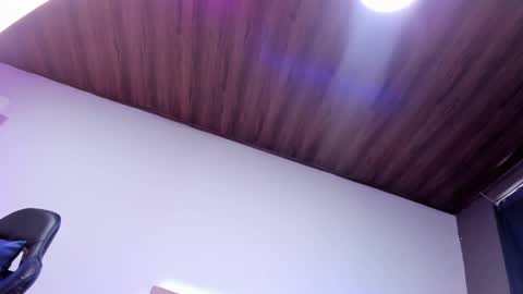 MELANI - online show from 02/17/25, 05:53