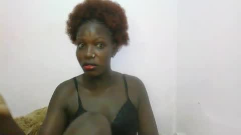 Snapshot of melanie_bae1 chatting on 05/12/26, 07:44 melanie_bae1 online show from 05/12/26, 07:44