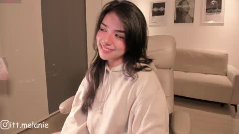 Melanie online show from 05/12/26, 02:08