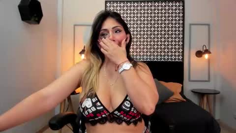 Melanie online show from 10/17/25, 02:19