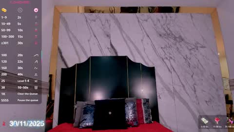 Snapshot of melanie_st4r chatting on 11/30/25, 06:28 MELANIE online show from 11/30/25, 06:28